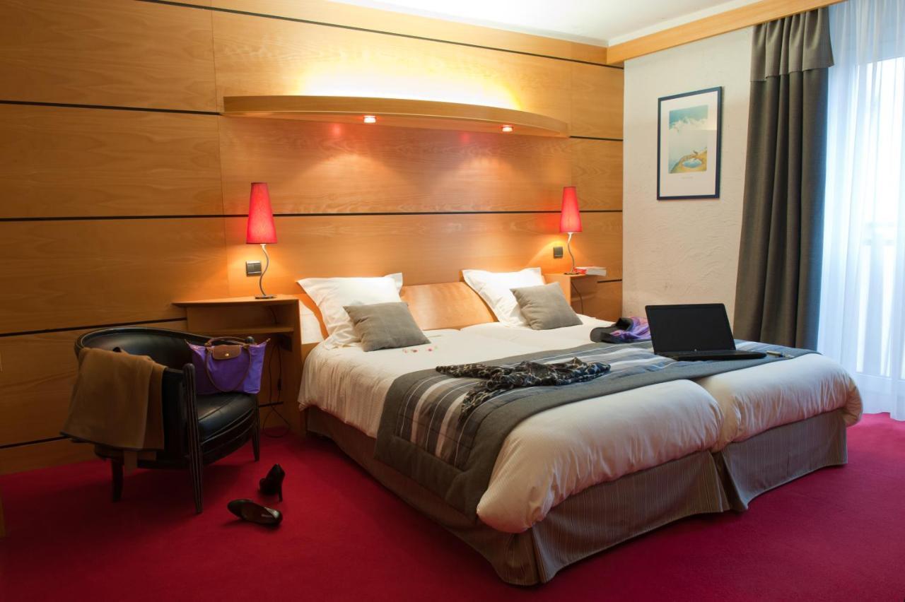 Hotel Les Vallees Labellemontagne Ла-Бресс Экстерьер фото